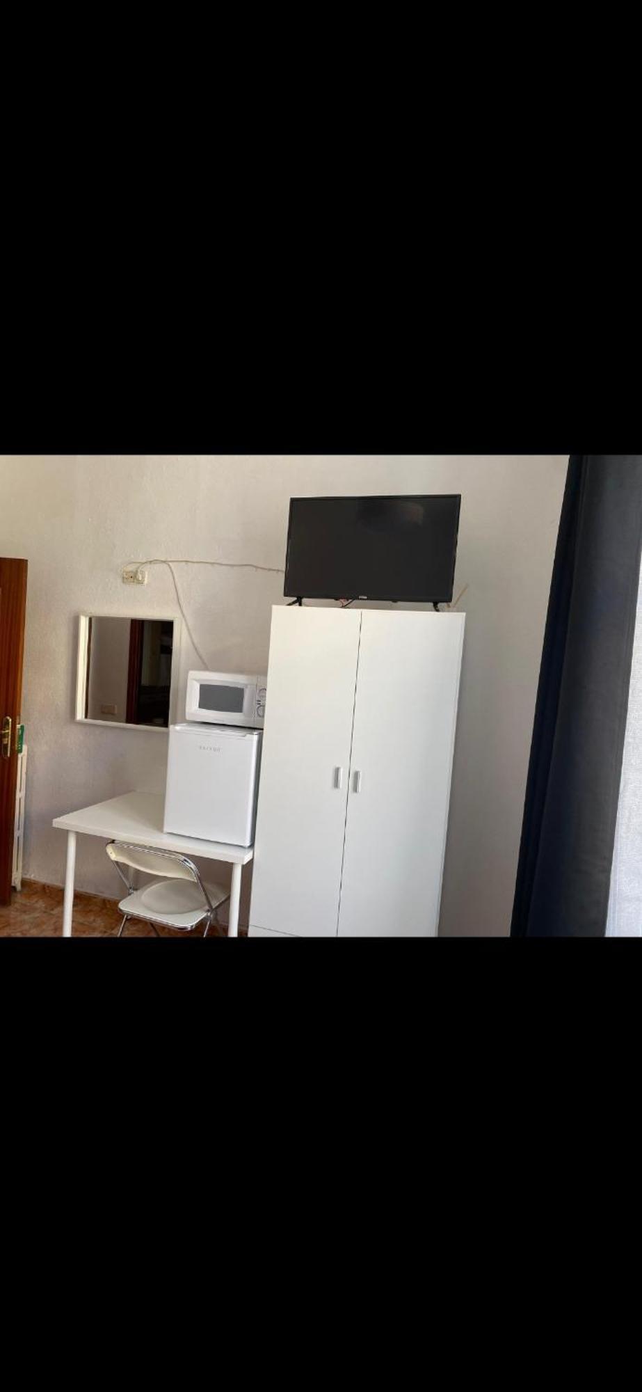 Pension Conchita II Madrid Bagian luar foto