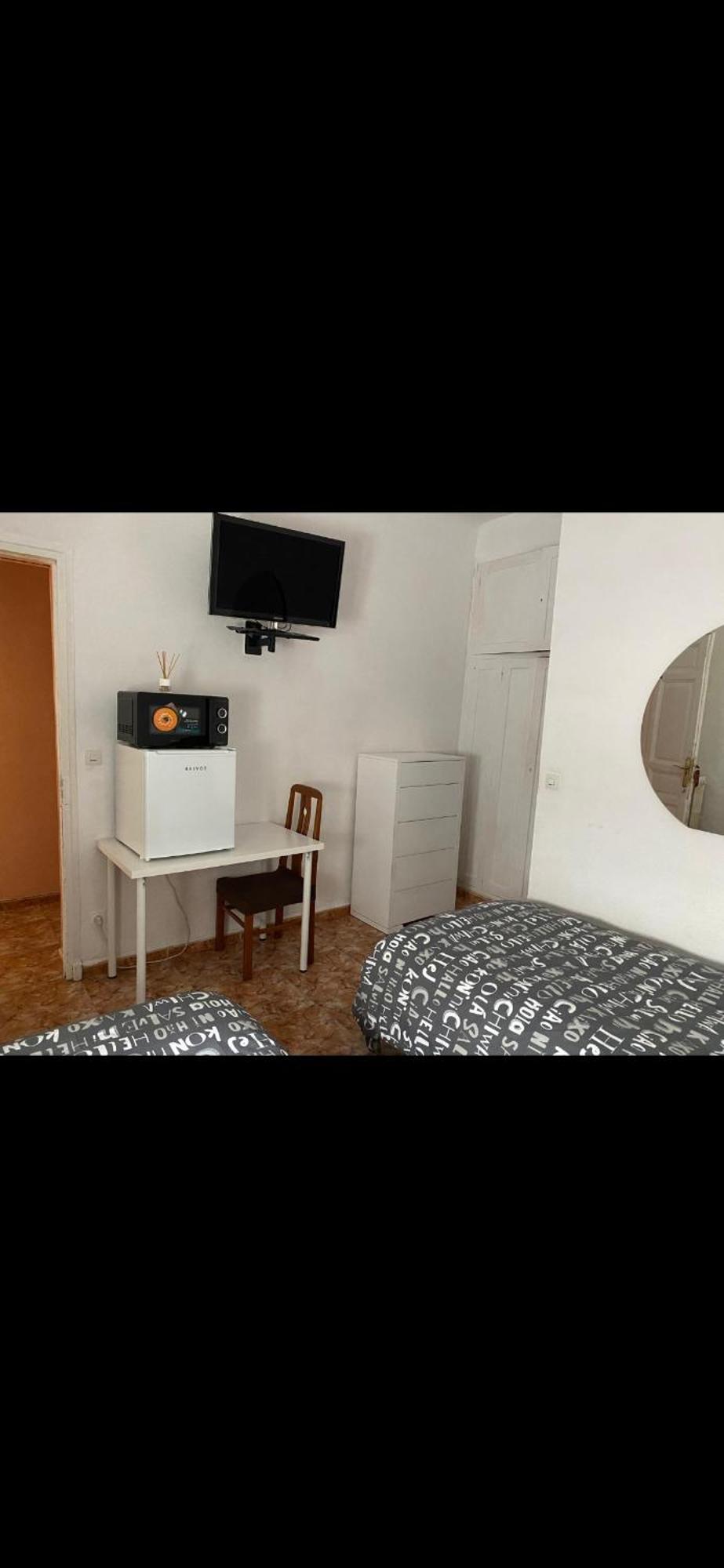 Pension Conchita II Madrid Bagian luar foto